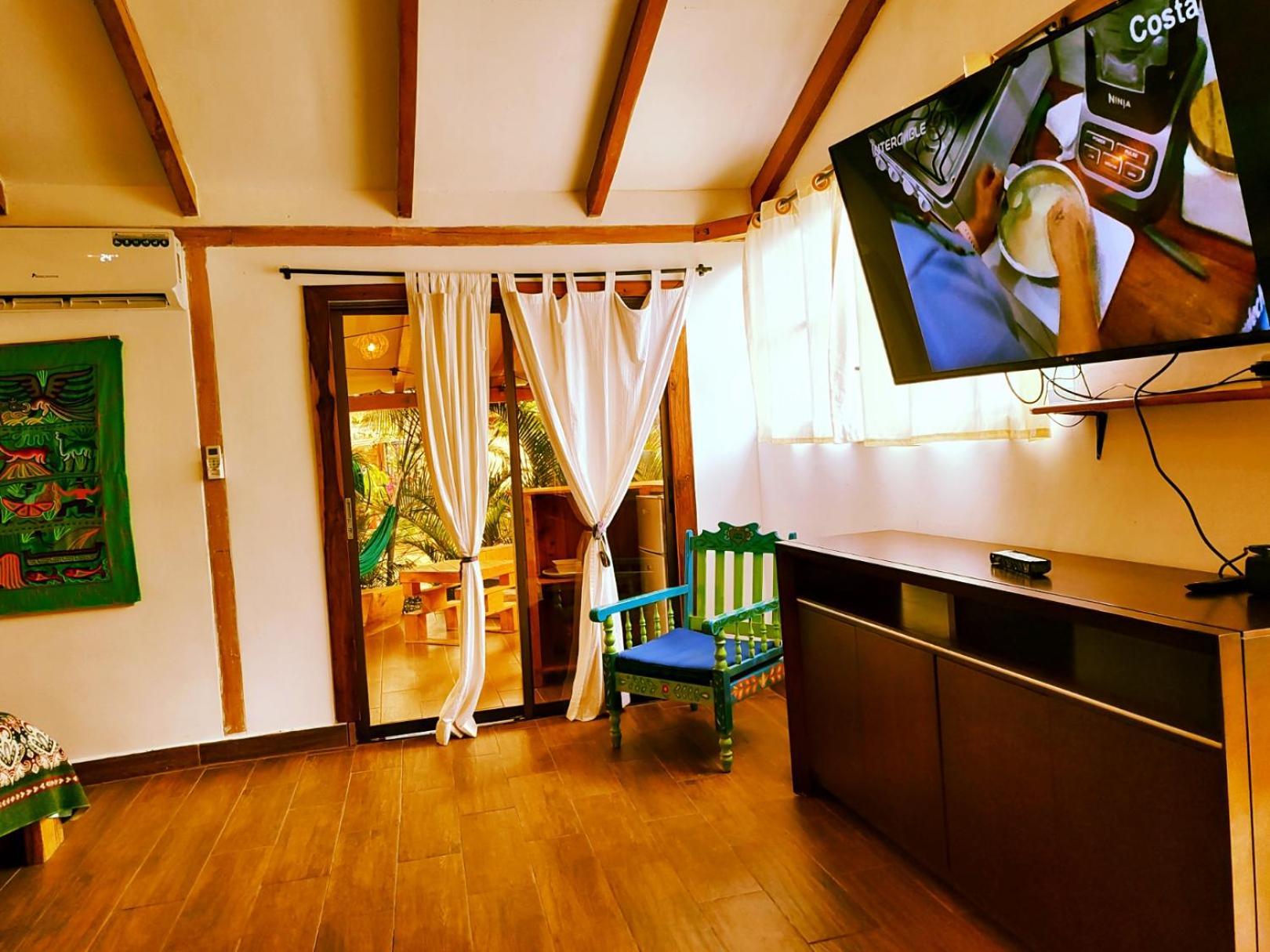 Hotel Cafe Madame Puerto López Zewnętrze zdjęcie